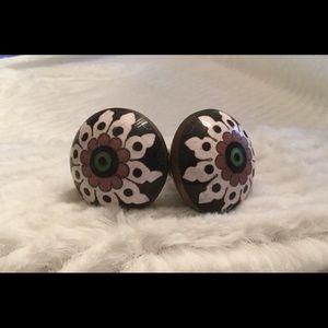 Anthro Painted Knobs (2)